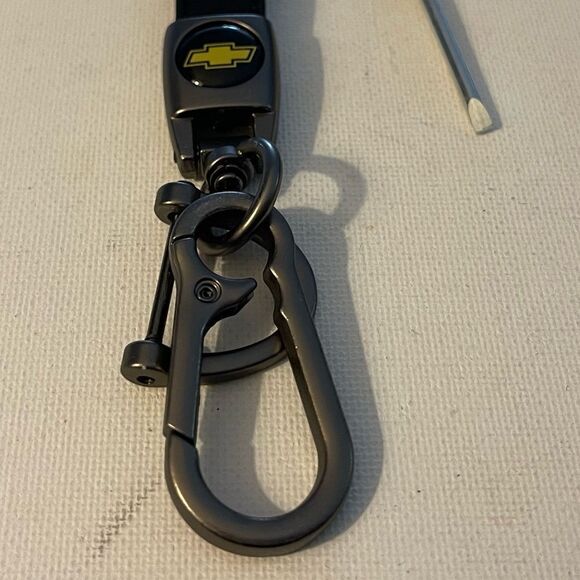 Chevrolet fob Keychain in Black leather NWT - Picture 3 of 5